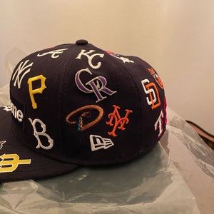 Supreme MLB hat 7 5/8